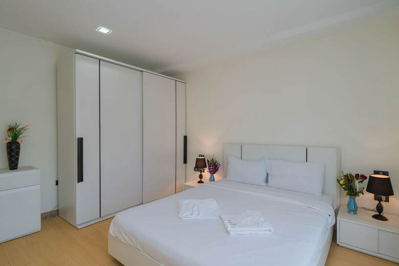 Goldstone Residency Patong , Phuket