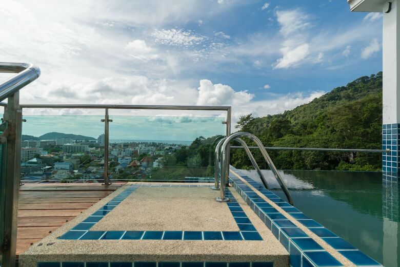 Goldstone Residency Patong , Phuket