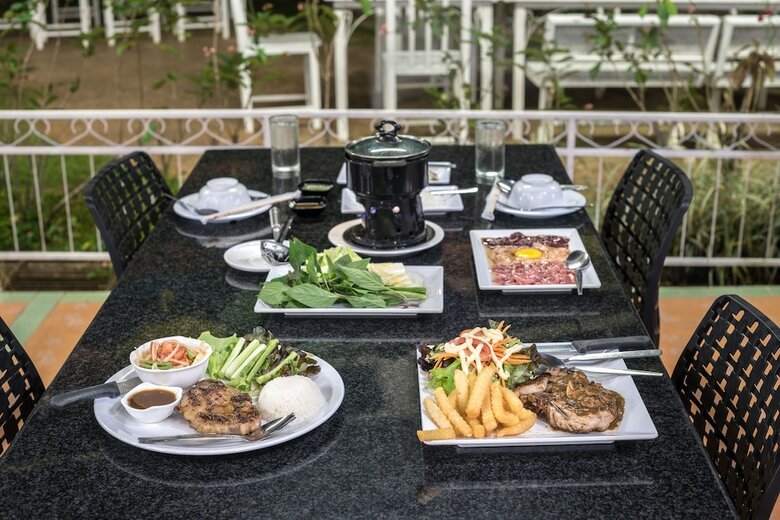 Hotel Phukaew Resort & Adventure Park