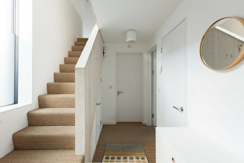 The Cliffside Loft - Distinctly Modern 3bdr Riverside Home