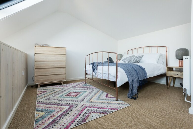The Cliffside Loft - Distinctly Modern 3bdr Riverside Home