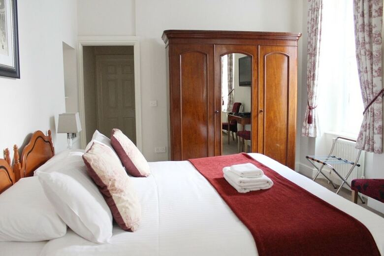 Hotel The Town House
