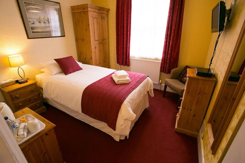 Hotel The Sherwood - Guest House