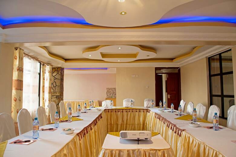 Nuru Palace Hotel