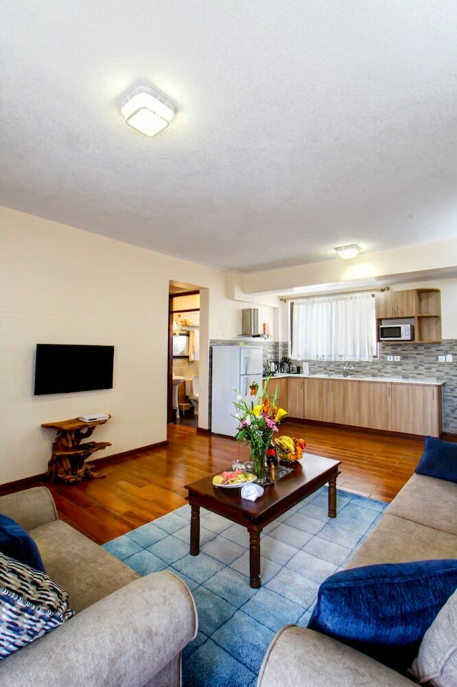 Aparthotel Highlands Suites Apartment Hotel