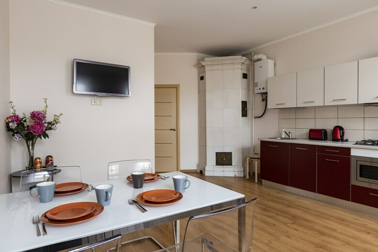 Home4day Central Apartment On Nevsky Prospekt