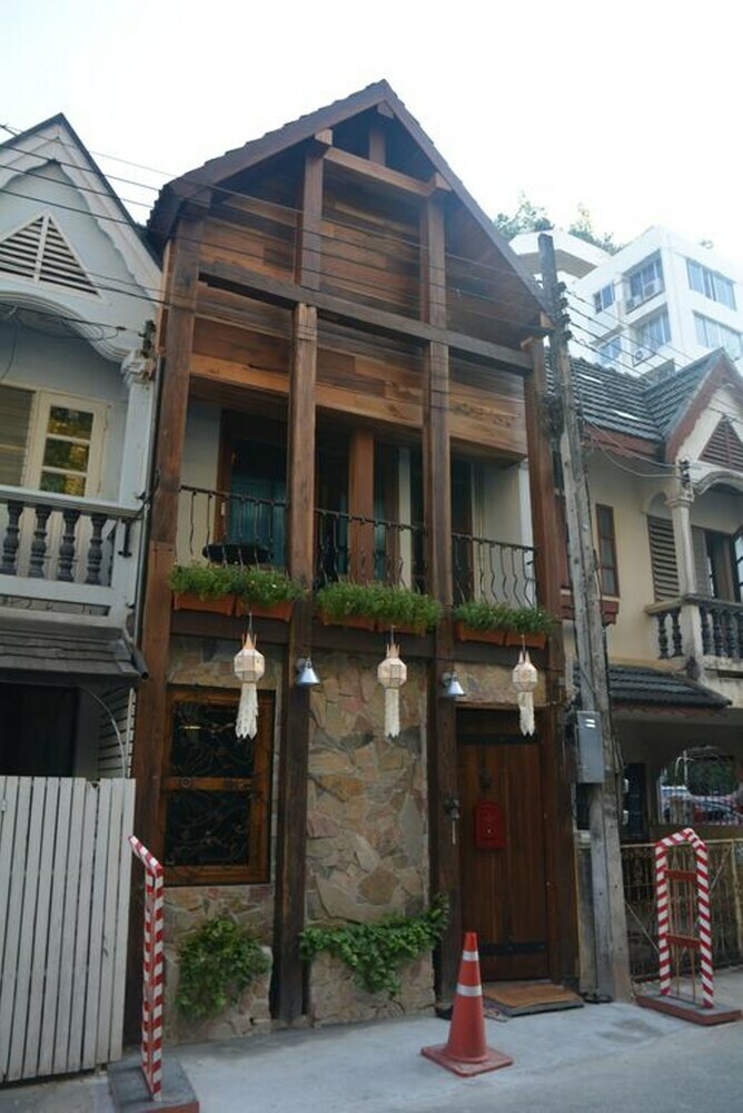 Hotel Sanae'town House