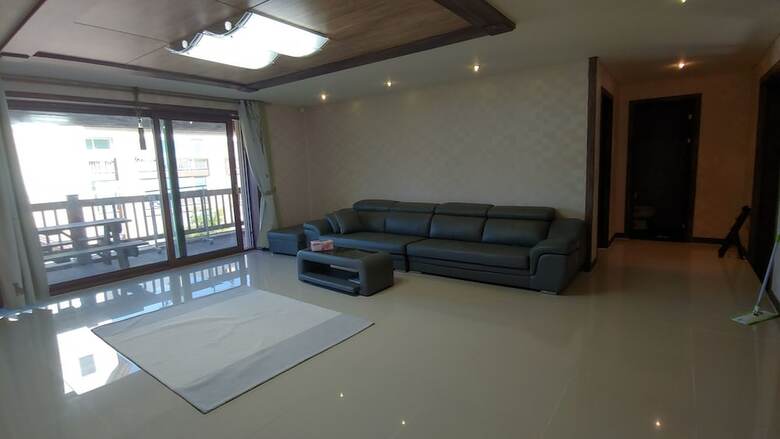 Apartamentos Hugel Village