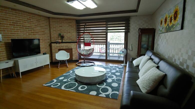 Apartamentos Hugel Village