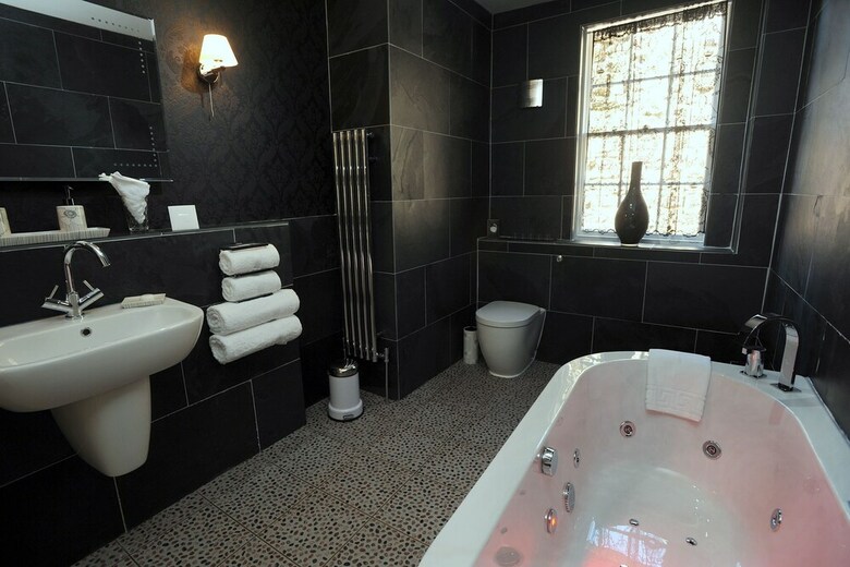 Posada Georgian House Hotel