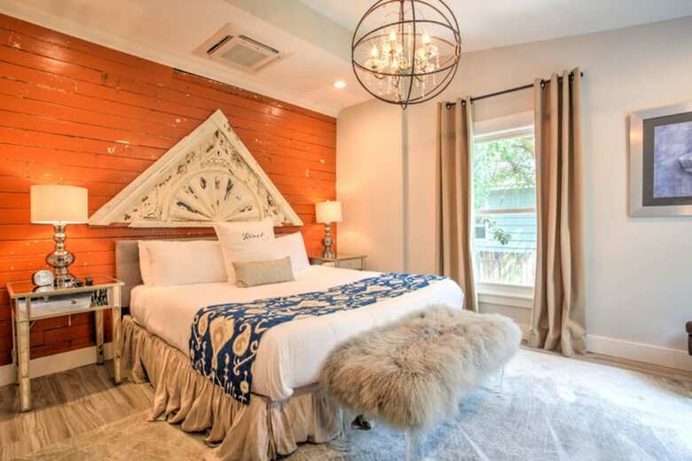 Hotel The Roost Ocean Springs