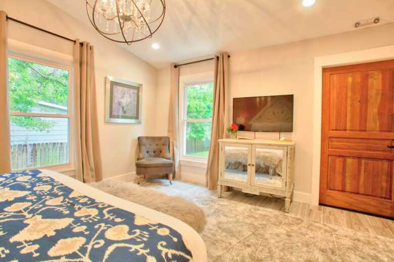 Hotel The Roost Ocean Springs