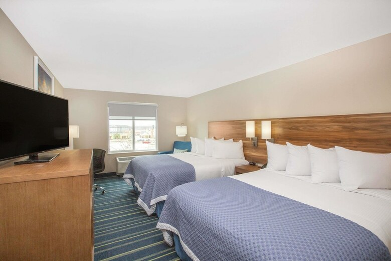 Hotel Days Inn & Suites By Wyndham Kearney