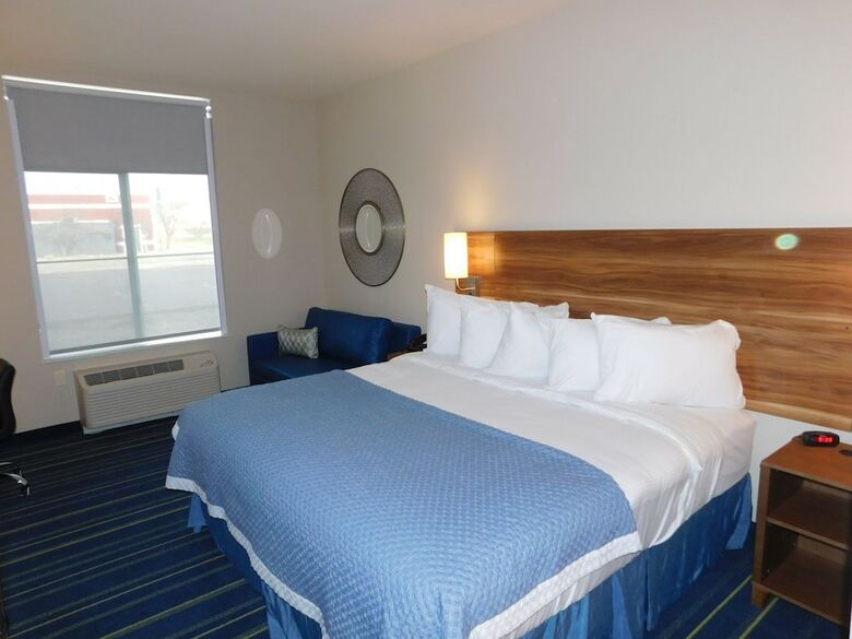 Hotel Days Inn & Suites By Wyndham Kearney