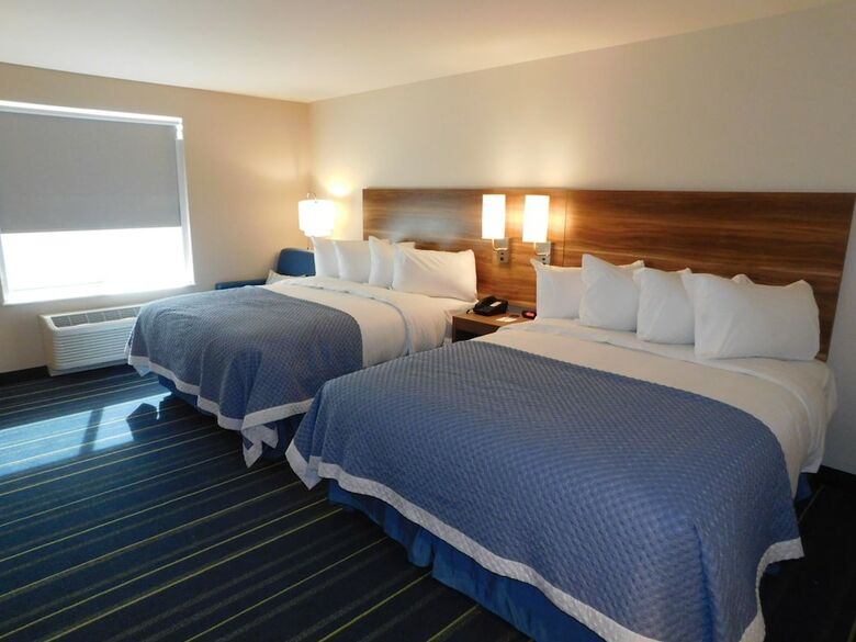 Hotel Days Inn & Suites By Wyndham Kearney