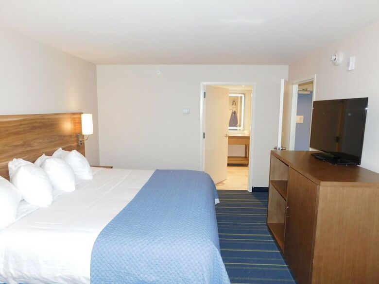 Hotel Days Inn & Suites By Wyndham Kearney