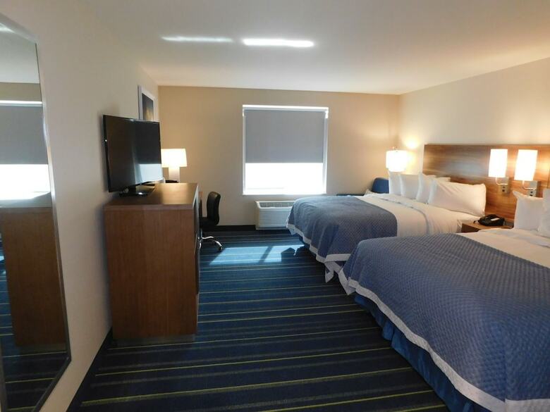 Hotel Days Inn & Suites By Wyndham Kearney