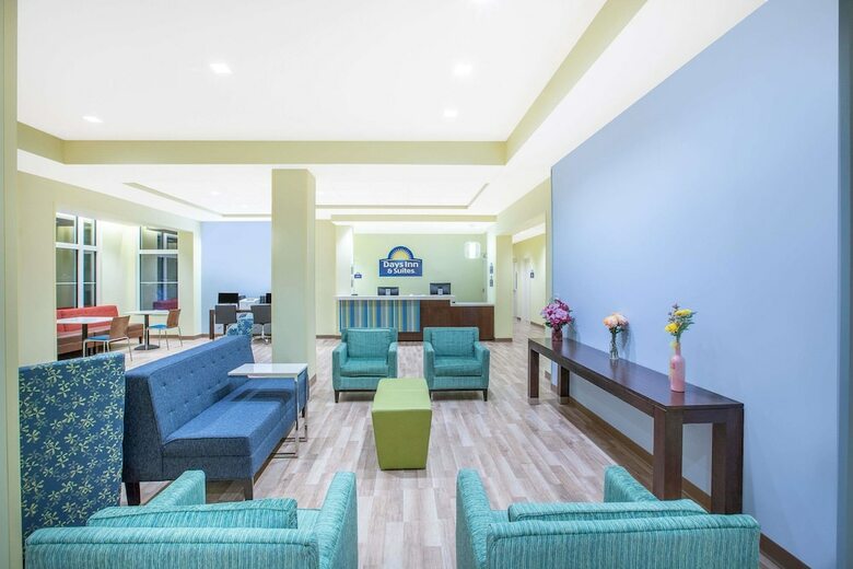 Hotel Days Inn & Suites By Wyndham Kearney