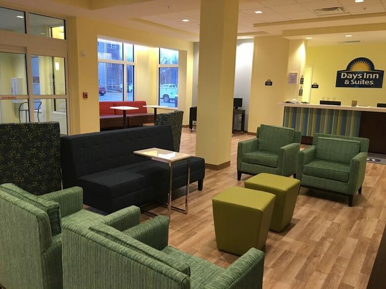 Hotel Days Inn & Suites By Wyndham Kearney