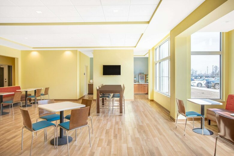 Hotel Days Inn & Suites By Wyndham Kearney