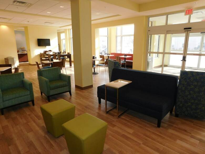 Hotel Days Inn & Suites By Wyndham Kearney