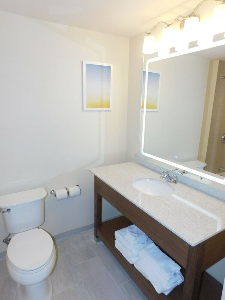 Hotel Days Inn & Suites By Wyndham Kearney