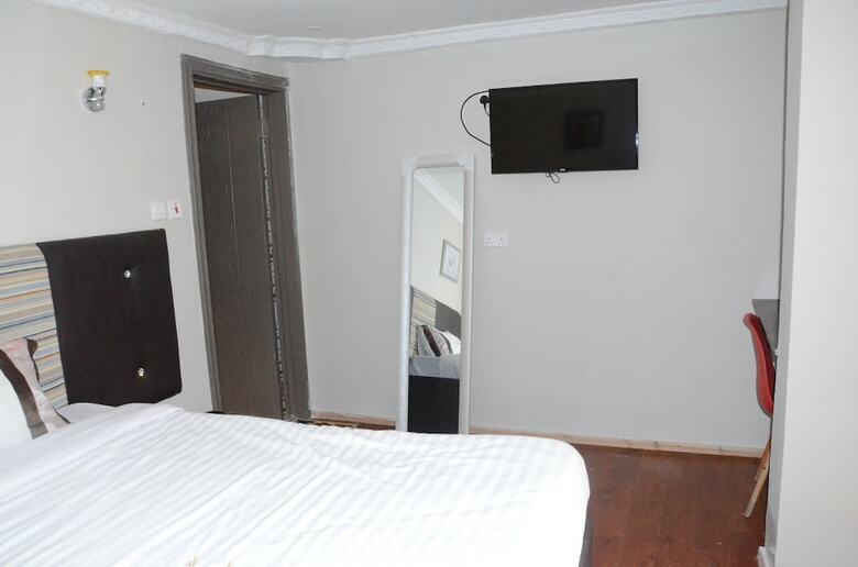 Hotel Galaxy Resort And Lounge