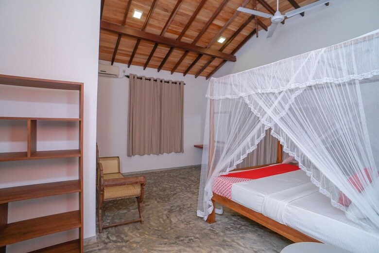Hotel Oyo 382 Antique Ceylon Villa