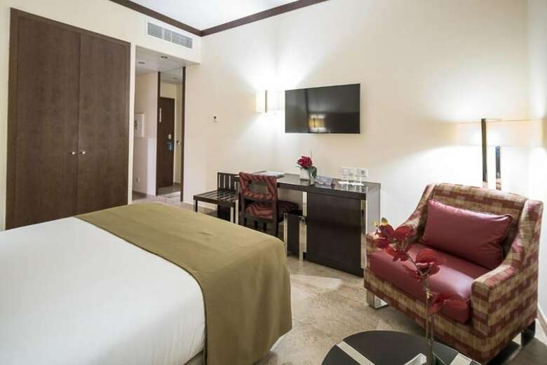 Iu Hotel Luanda Viana