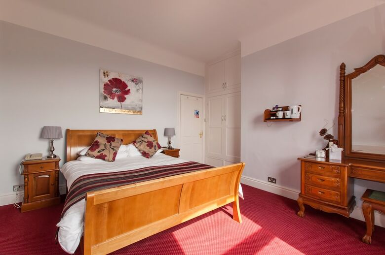 Eype's Mouth Country Hotel