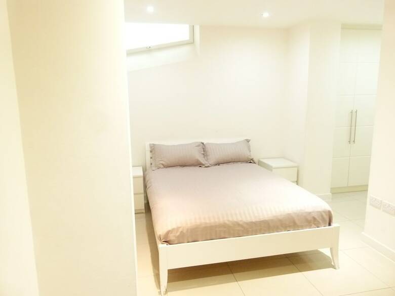 Ss Property Hub - Apartment Close To Hyde Park