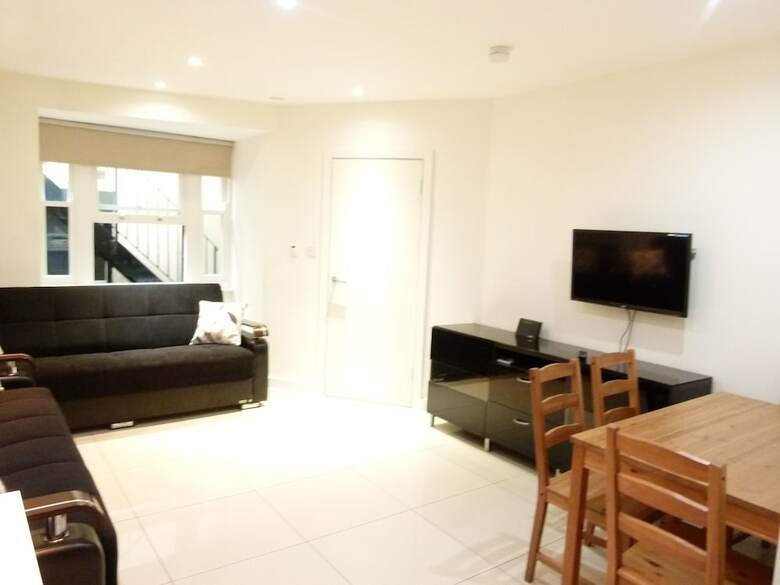 Ss Property Hub - Apartment Close To Hyde Park