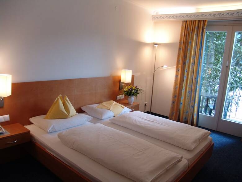 Hotel Villa Postillion Am See