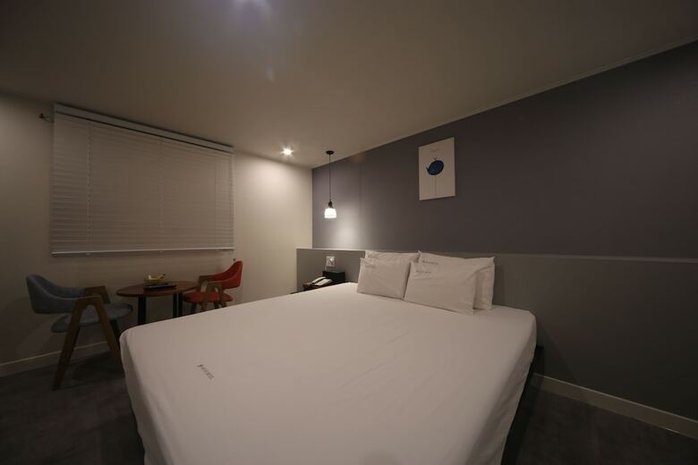 Hotel We've Motel
