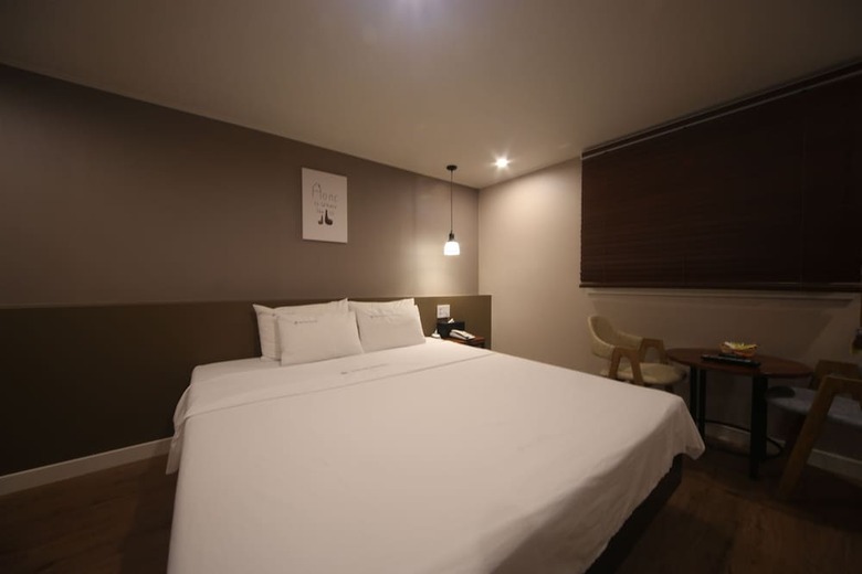 Hotel We've Motel