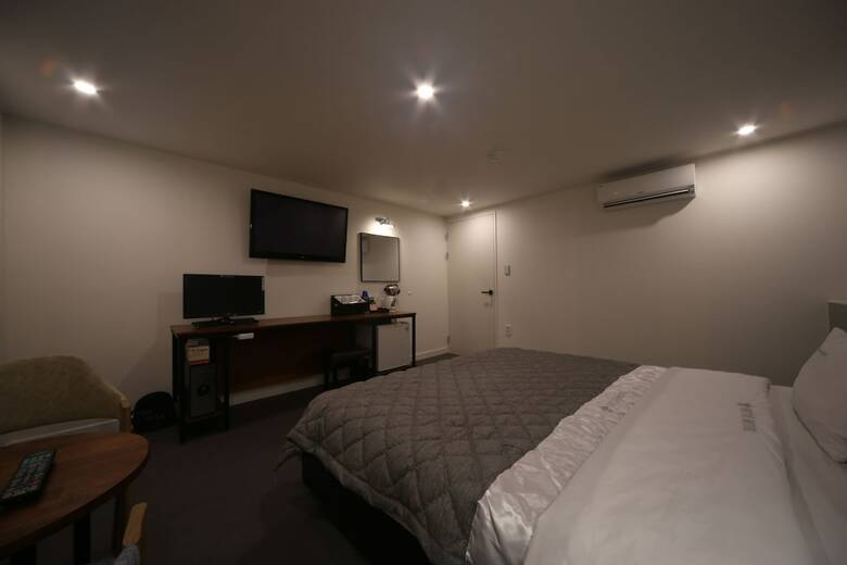 Hotel We've Motel