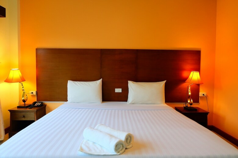 Hotel Baan Suanphet Resort