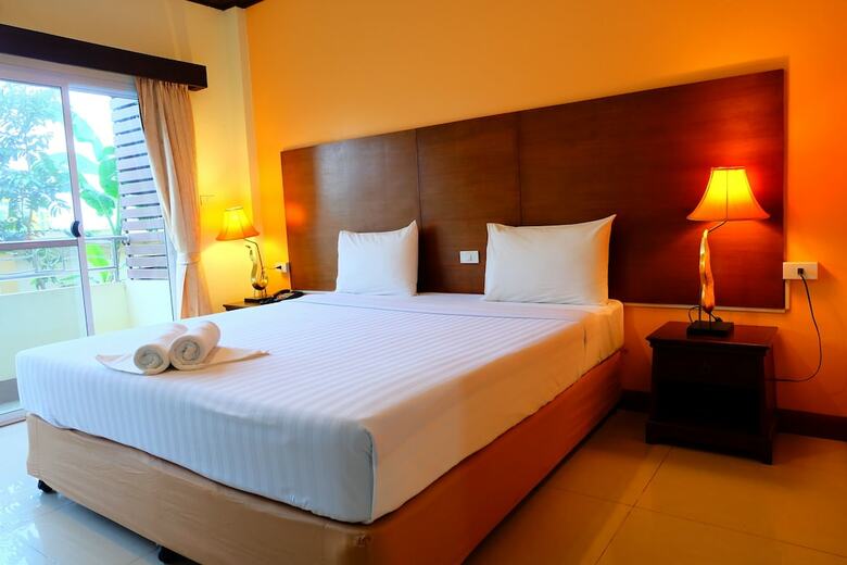 Hotel Baan Suanphet Resort