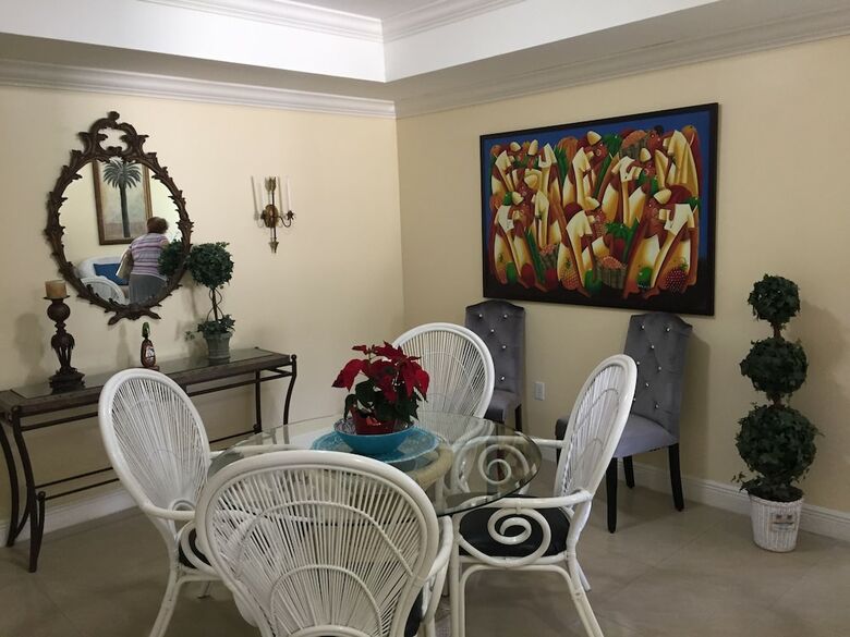 Cacha Garin Art House