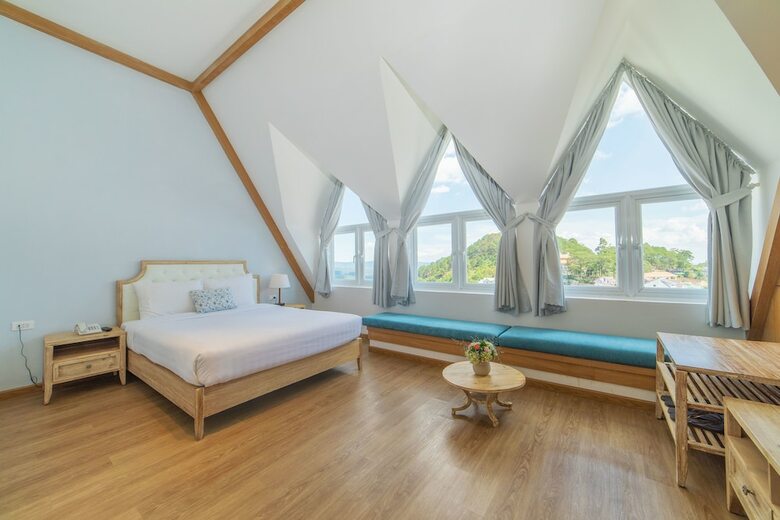 Hotel Dalat de Charme Village