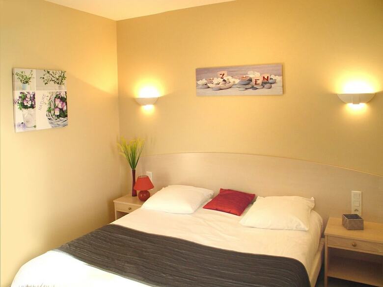 Hotel Les Demoiselles