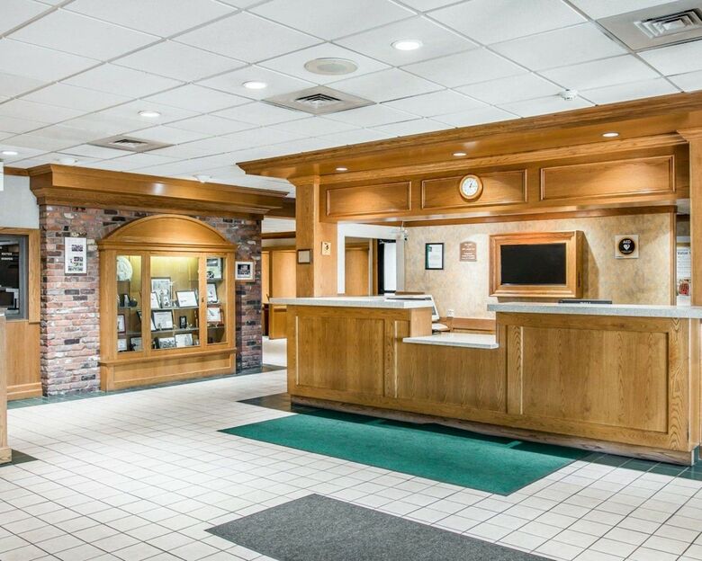 Hotel Quality Inn & Suites