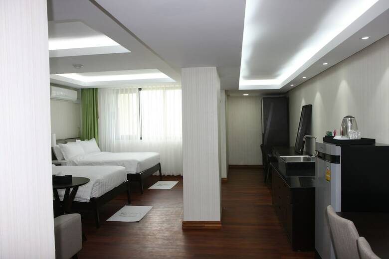 Akore Myanmar Life Hotel
