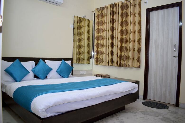 Hotel Shivansh Inn By Sky Stays