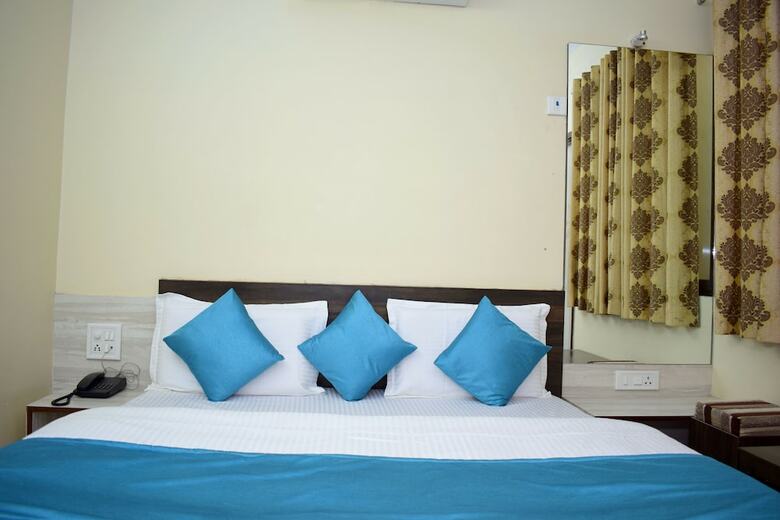Hotel Shivansh Inn By Sky Stays