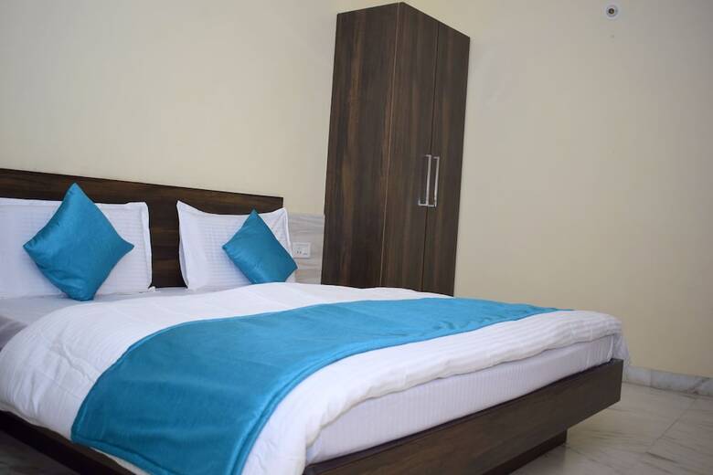 Hotel Shivansh Inn By Sky Stays