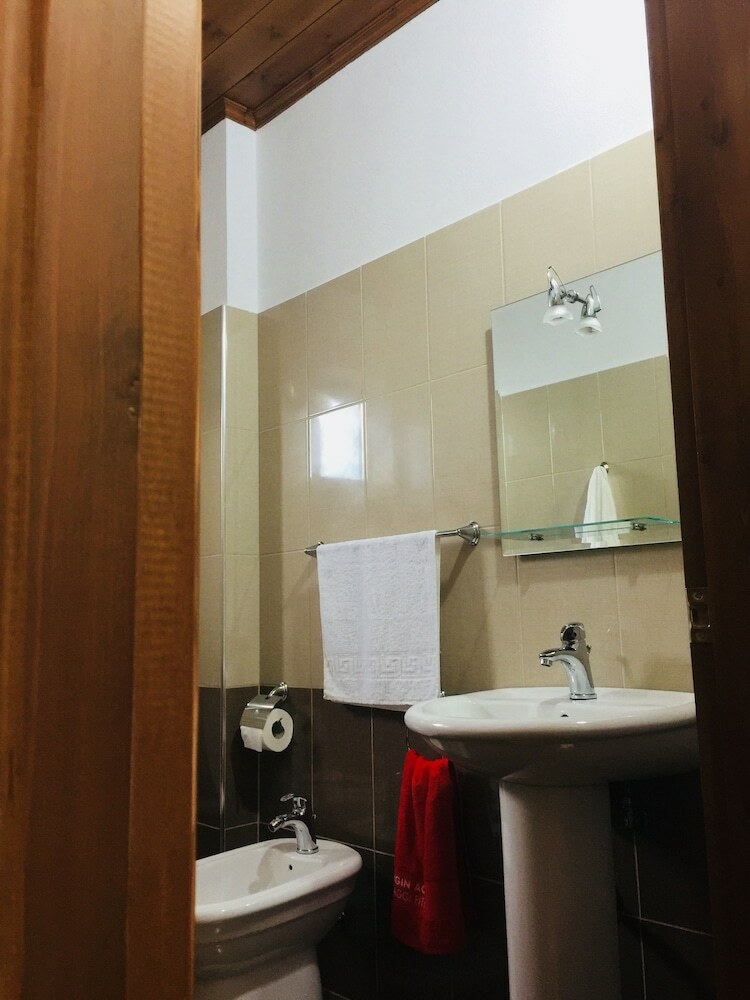 Hotel Denis Guest House