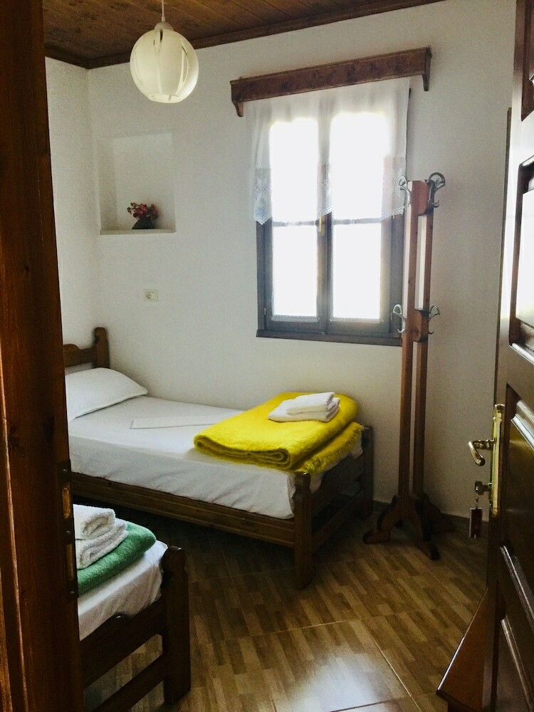 Hotel Denis Guest House