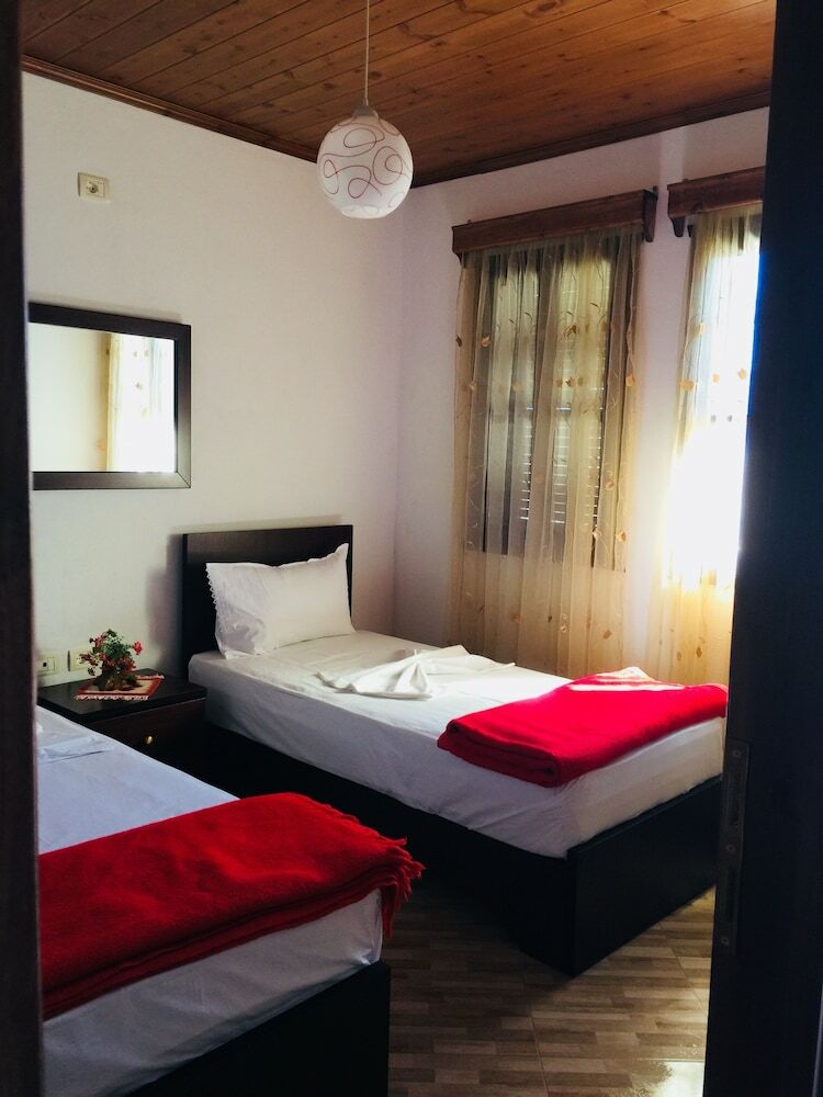 Hotel Denis Guest House