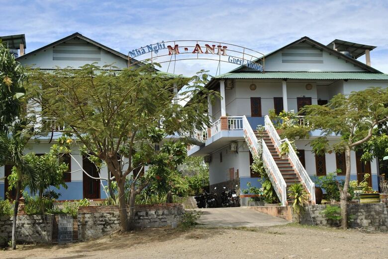 Hostal M-anh Hotel